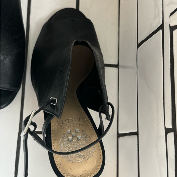 Vince Camuto Size 7 1/2 open toed heel. Worn twice. - Picture 5 of 6